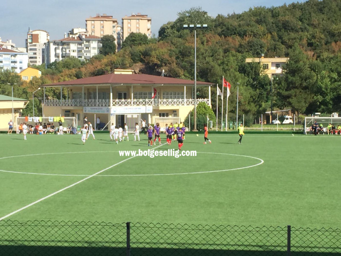 Nilüfer 2021 FK  Bandırma Etispor karşılaşıyor 