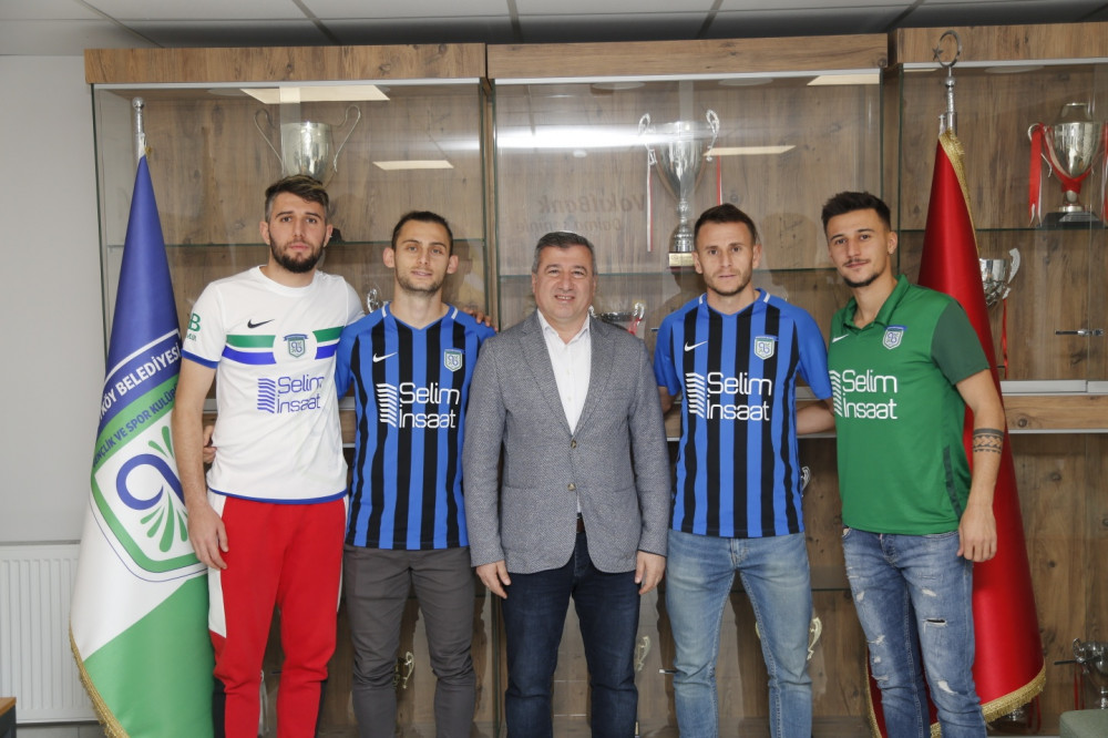 Arnavutköy Belediyespor 4 futbolcu transfer etti
