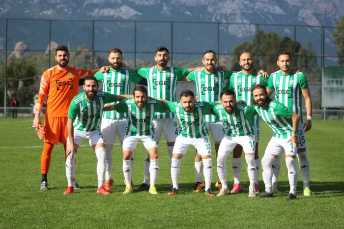 Efeler 09 SFK Kepez Belediyespor ile karşılaştı